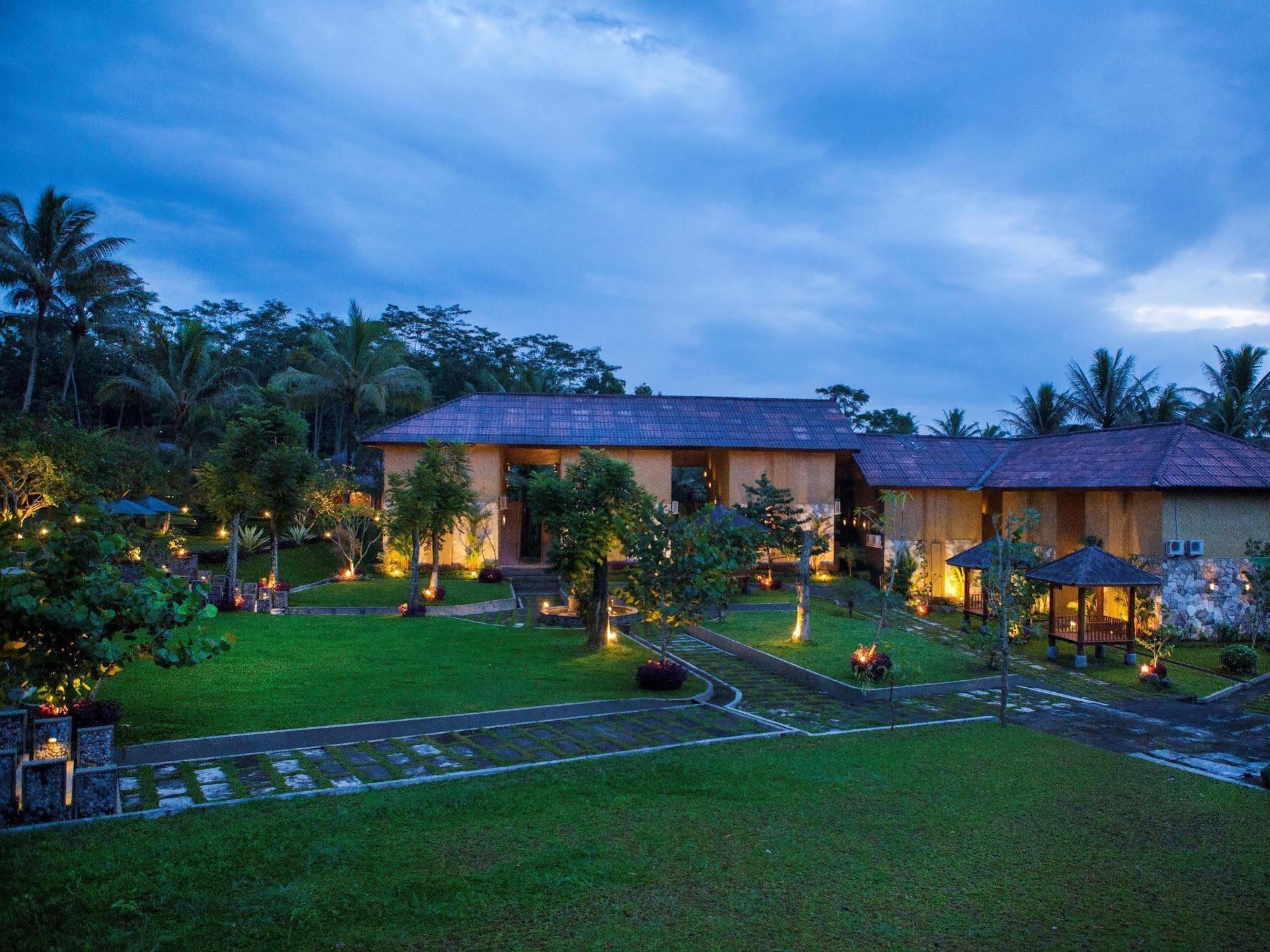 Sambi Resort, Spa & Restaurant Pakem Exterior photo